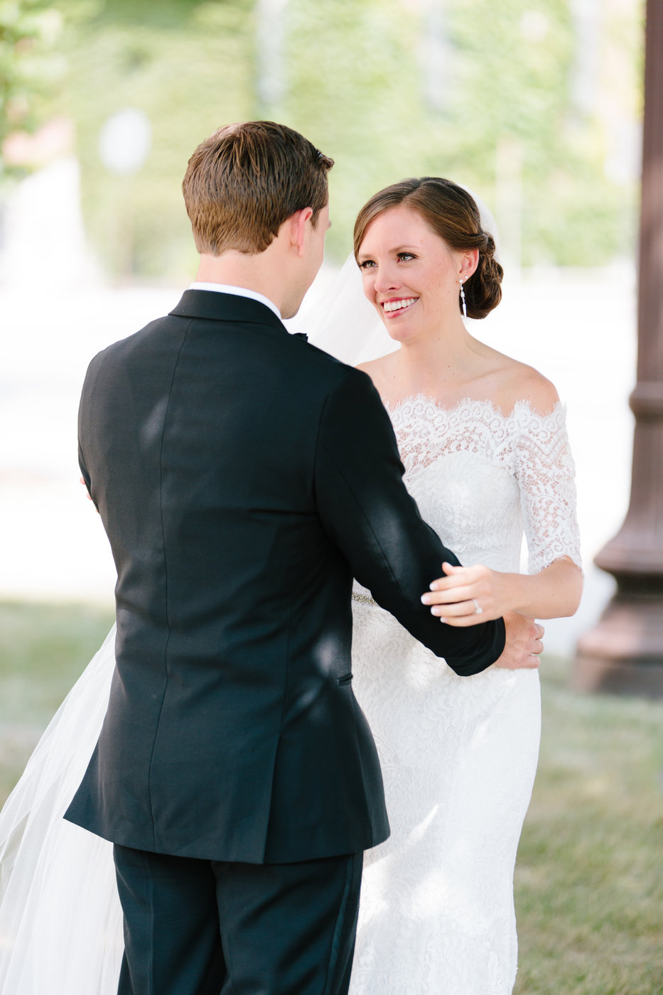 Indianapolis Wedding Photographer benefits of a husband and wife team