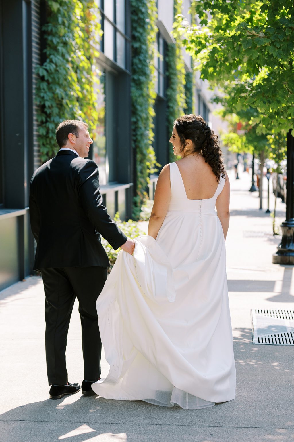ivan louise indianapolis wedding photographer refinery south